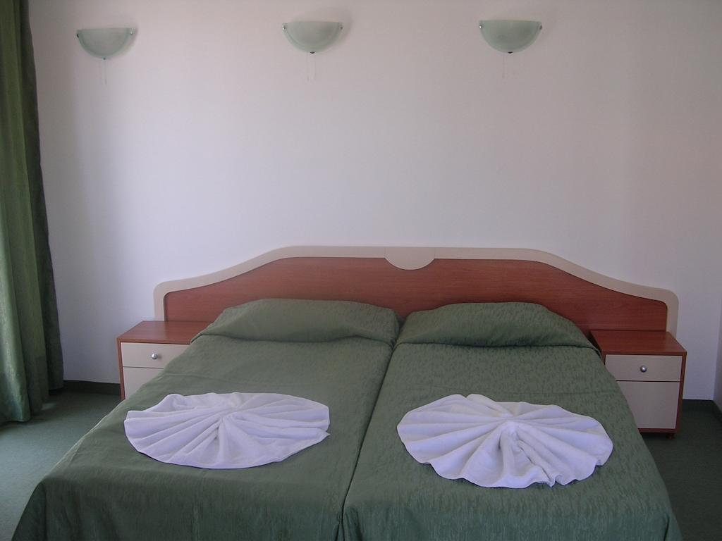 Pension Ruskovi Guesthouse Ravda Exterior photo